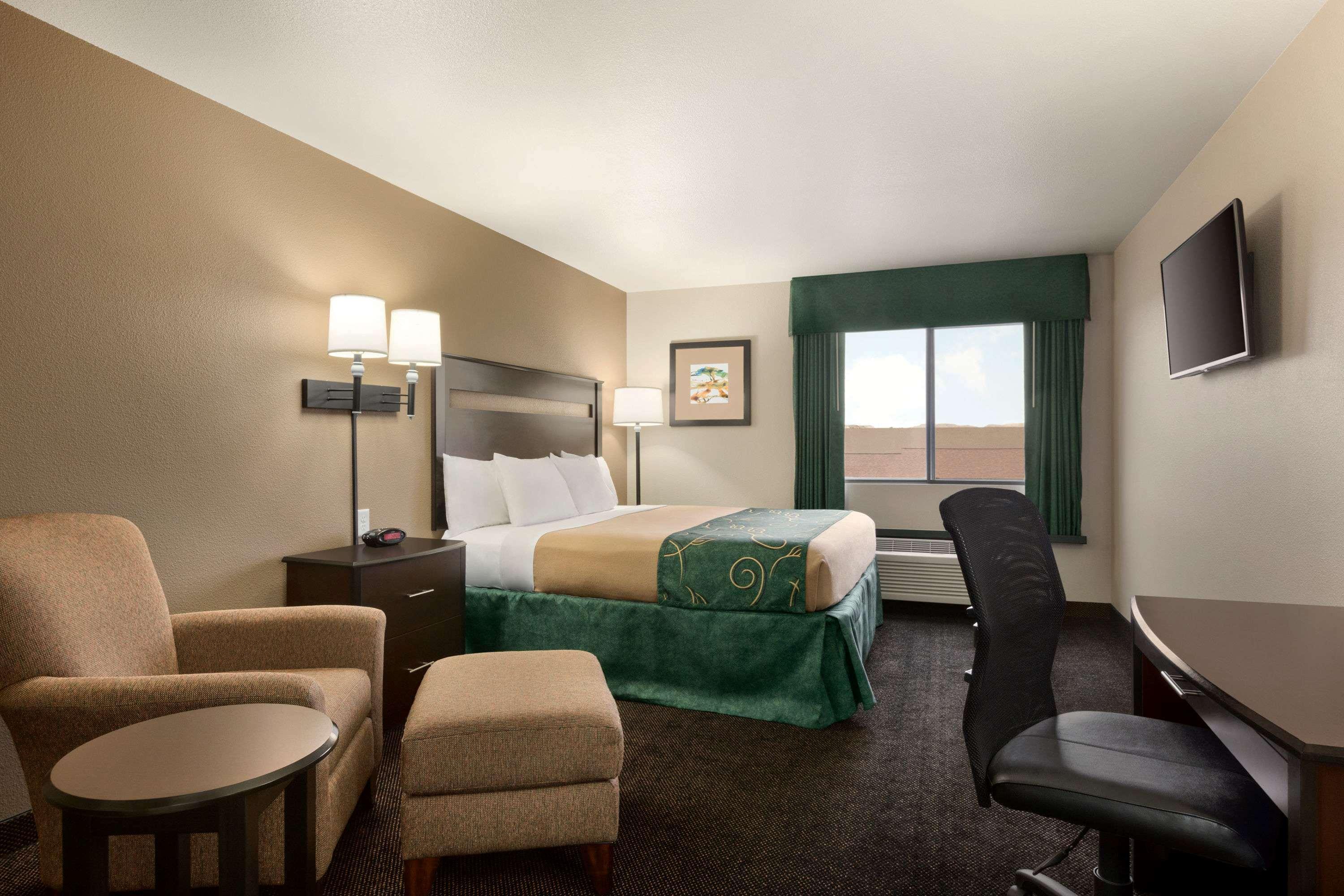 Baymont By Wyndham Glendive Ξενοδοχείο Εξωτερικό φωτογραφία